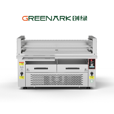 Komercyjny grill grillowy o temperaturze 800°C.